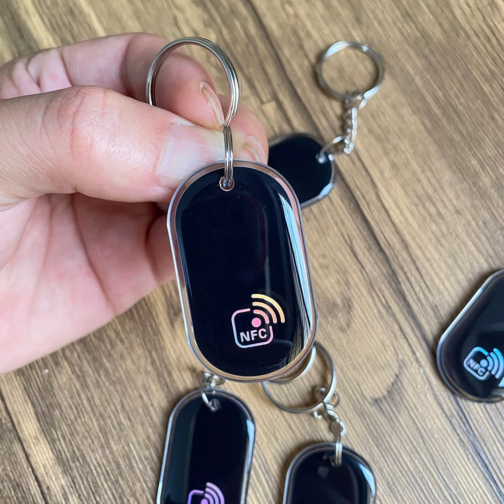 Epoxy NFC NFC213 Key Tag ISO14443A Proximity 13.56MHz RFID Smart Cards Keychain for Sharing Social Media Contact Information